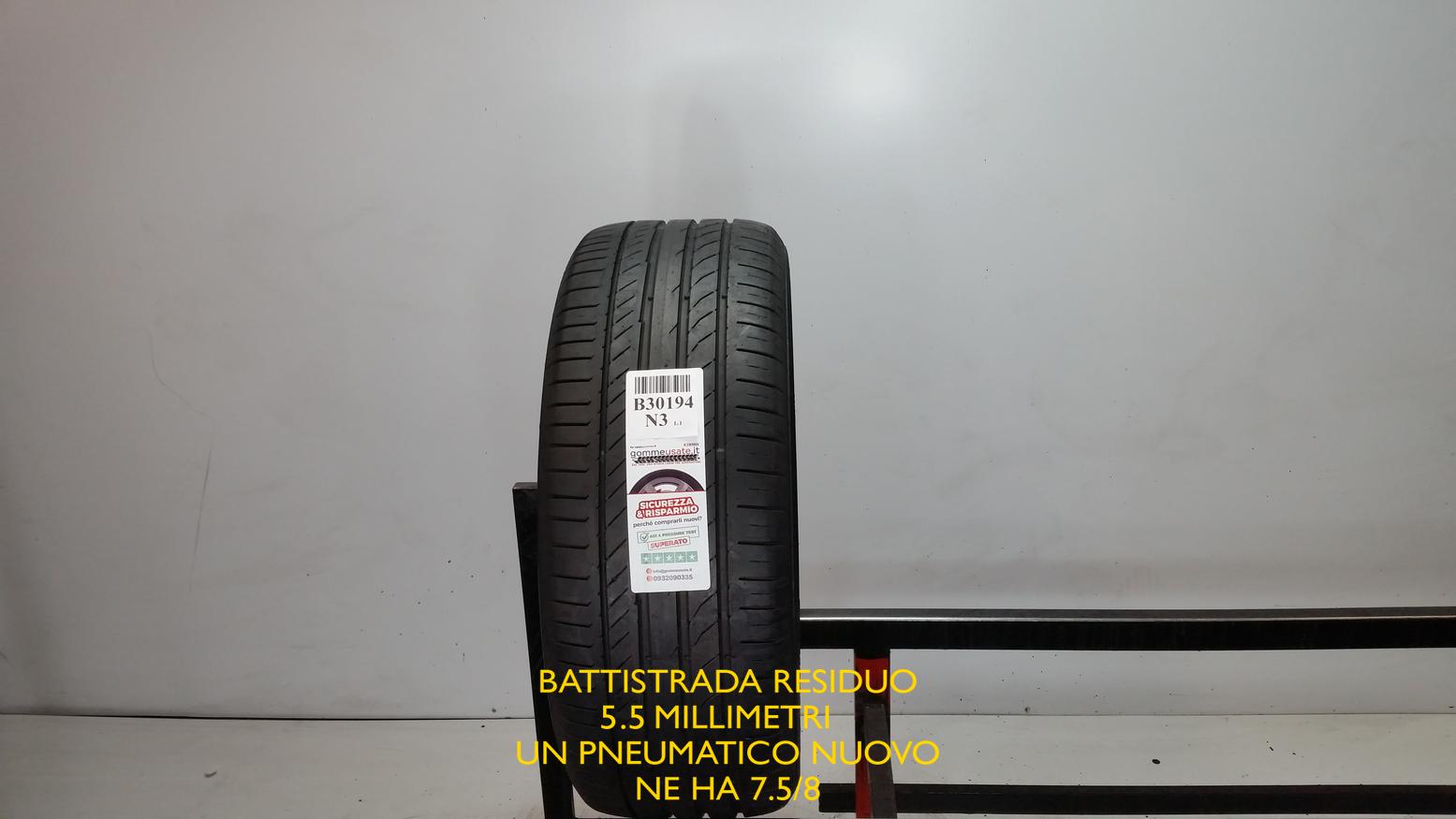 Continental 235/50 R17 96W 