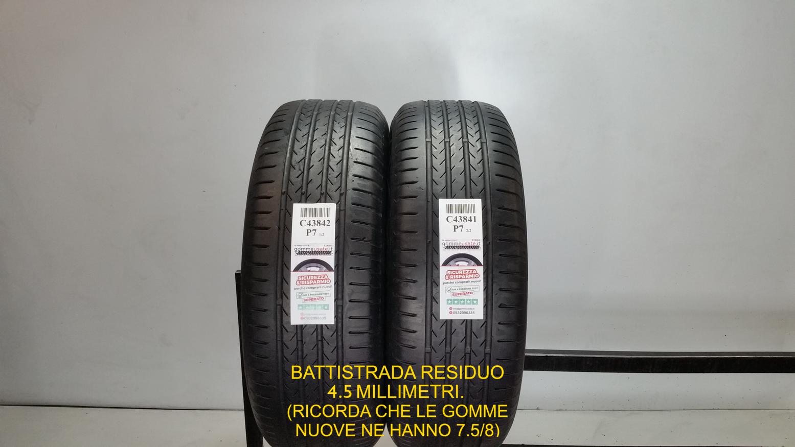 Continental 235/65 R17 104V 