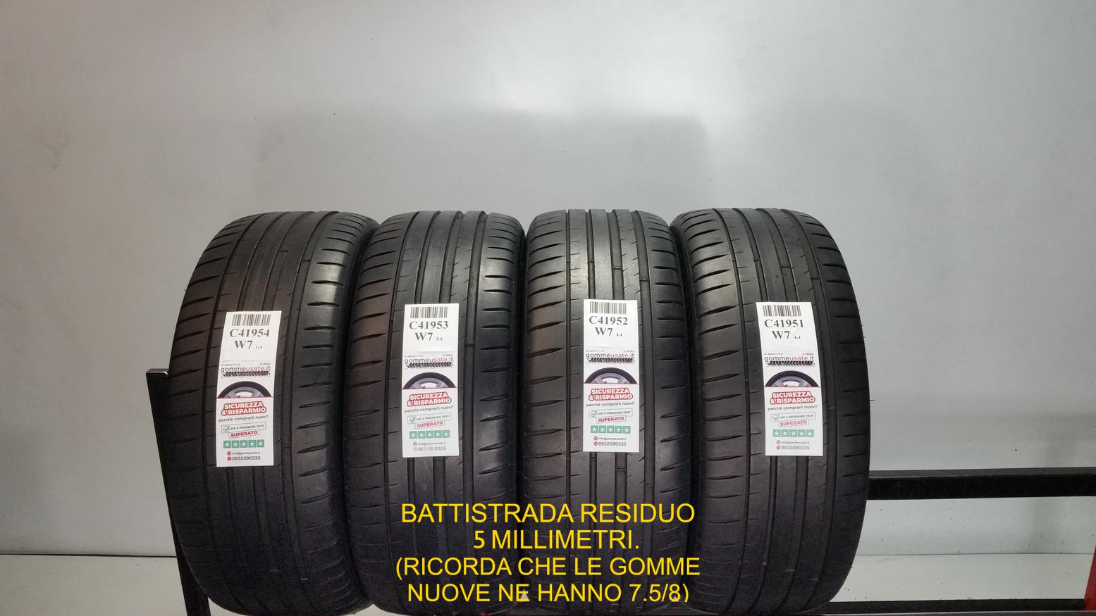 PILOT SPORT 4 (BATTISTRADA SCREPOLATO)