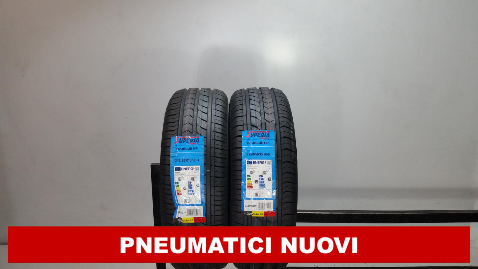 PNEUMATICI NUOVI Superia 215/65 R15 96H 