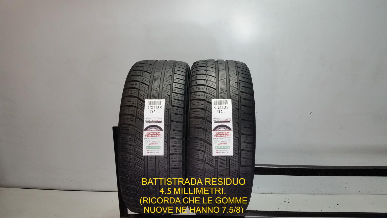 Toyo 245/45 R18 100V 